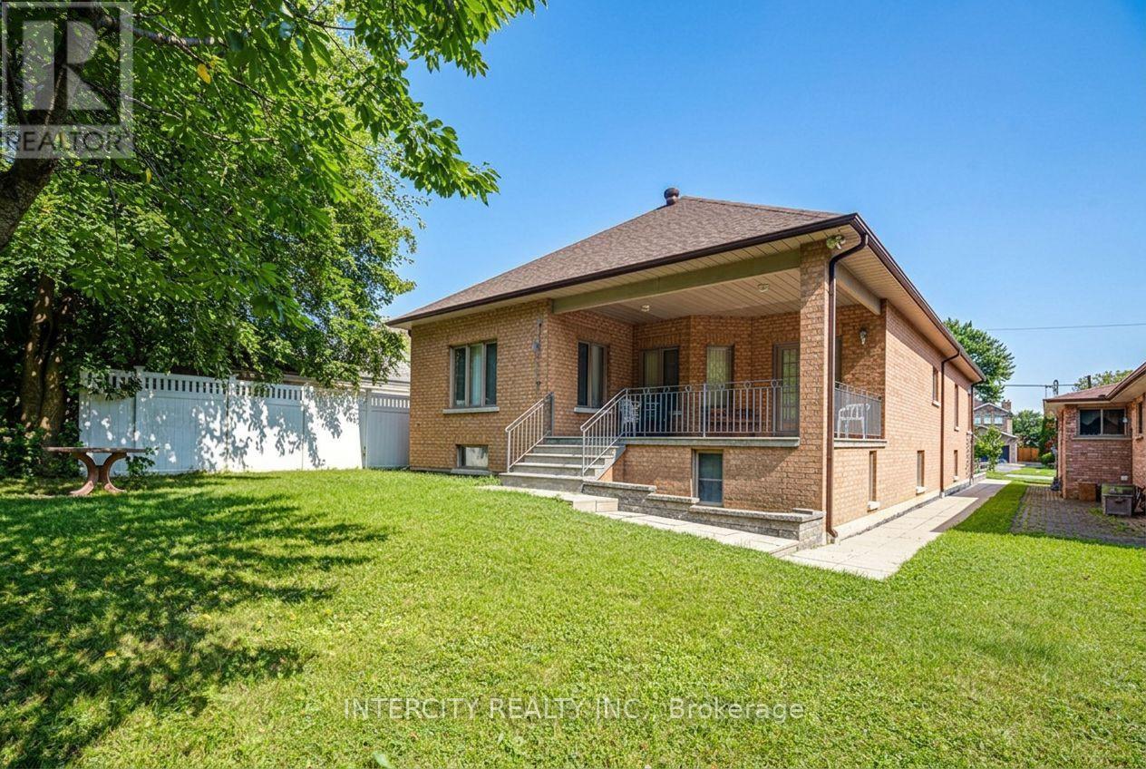 42 OAK AVENUE - Image 41