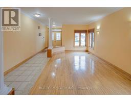 42 Oak Avenue, Richmond Hill, ON L4C6R7 Photo 11