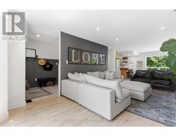 14 Centro Court, Georgina, ON L4P3C8 Photo 6