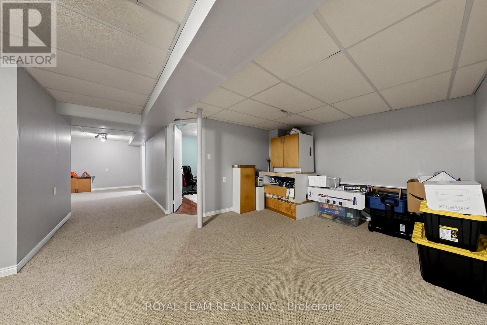 28 AILSA DRIVE - 26