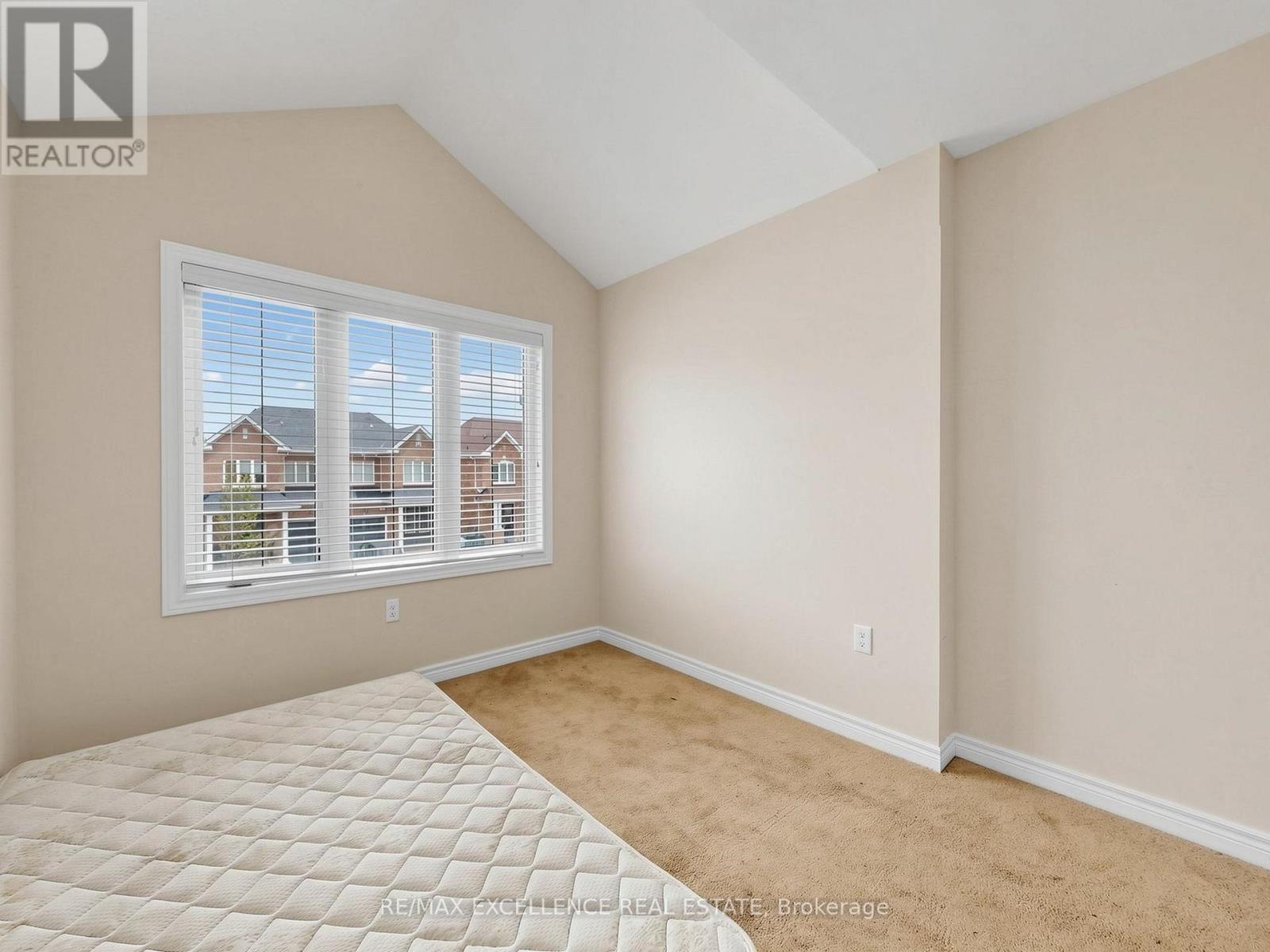 61 CAMPWOOD CRESCENT - 29