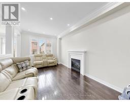 Eating area - 61 Campwood Crescent, Brampton, ON L6P3S8 Photo 6