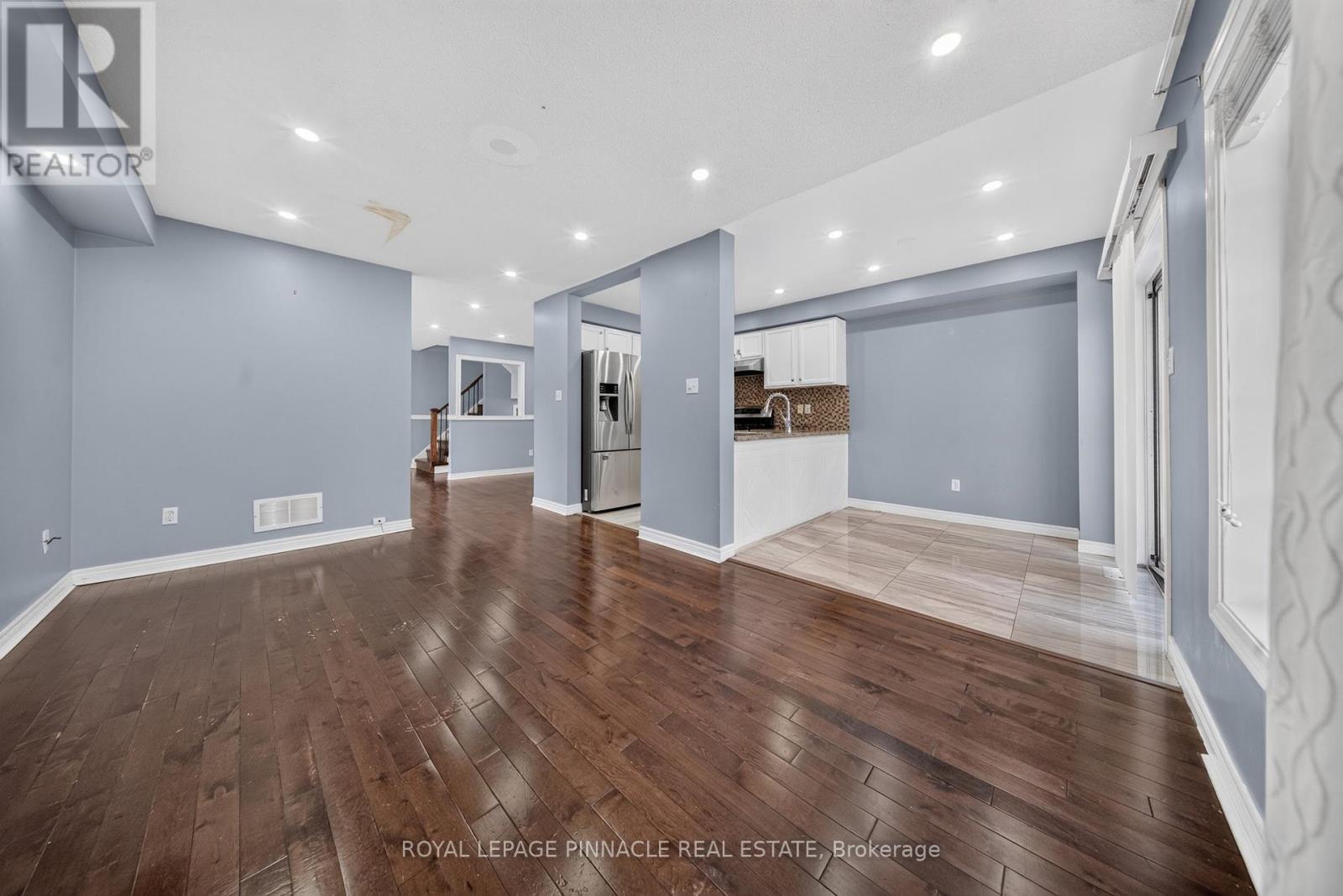 23 PRINCE CRESCENT - 15