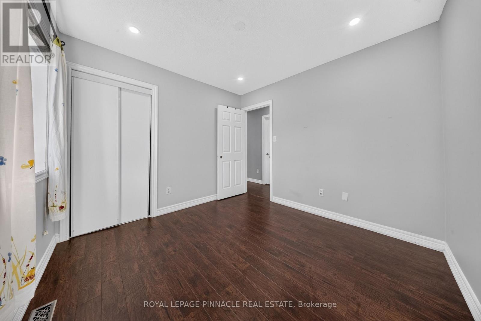 23 PRINCE CRESCENT - Image 31