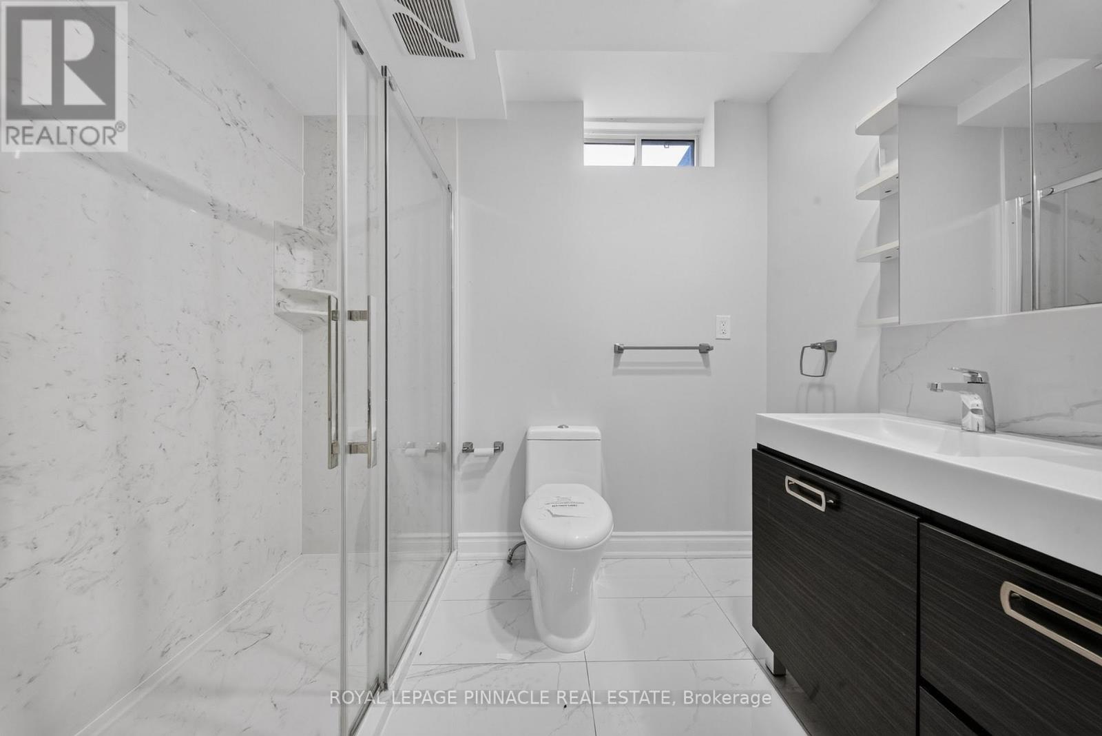 23 PRINCE CRESCENT - Image 45