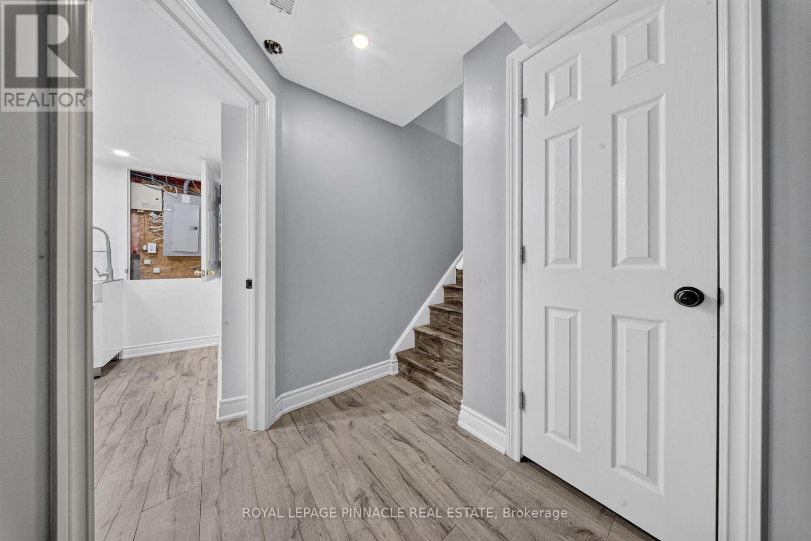23 PRINCE CRESCENT - Image 48