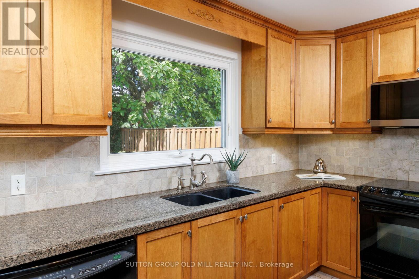 853 KOWAL DRIVE - 13