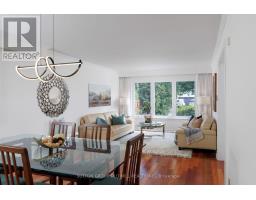 Living room - 853 Kowal Drive, Mississauga, ON L5H3T3 Photo 9