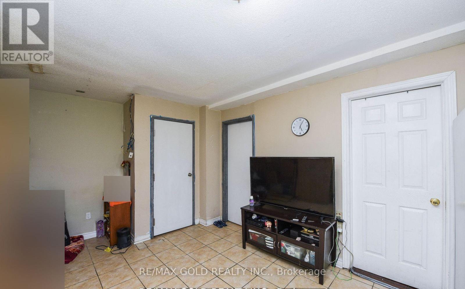3630 BRANDON GATE DRIVE - 25