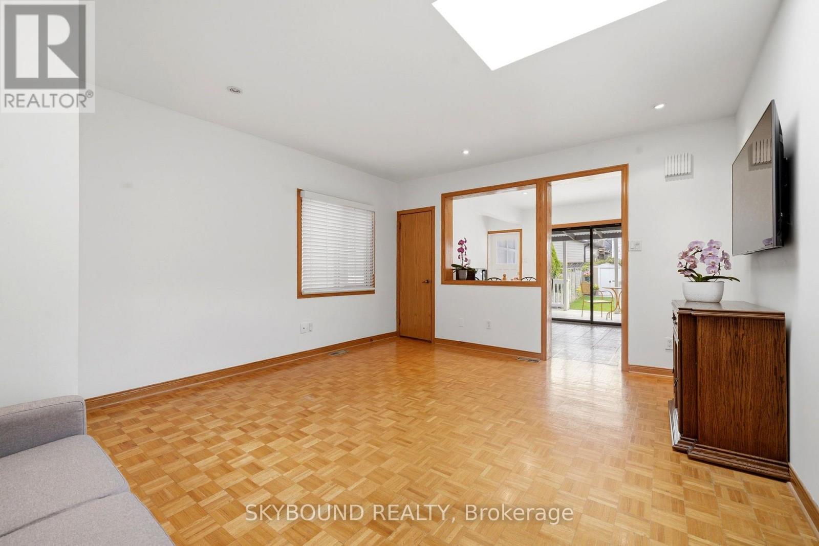 313 SILVERTHORN AVENUE - 13