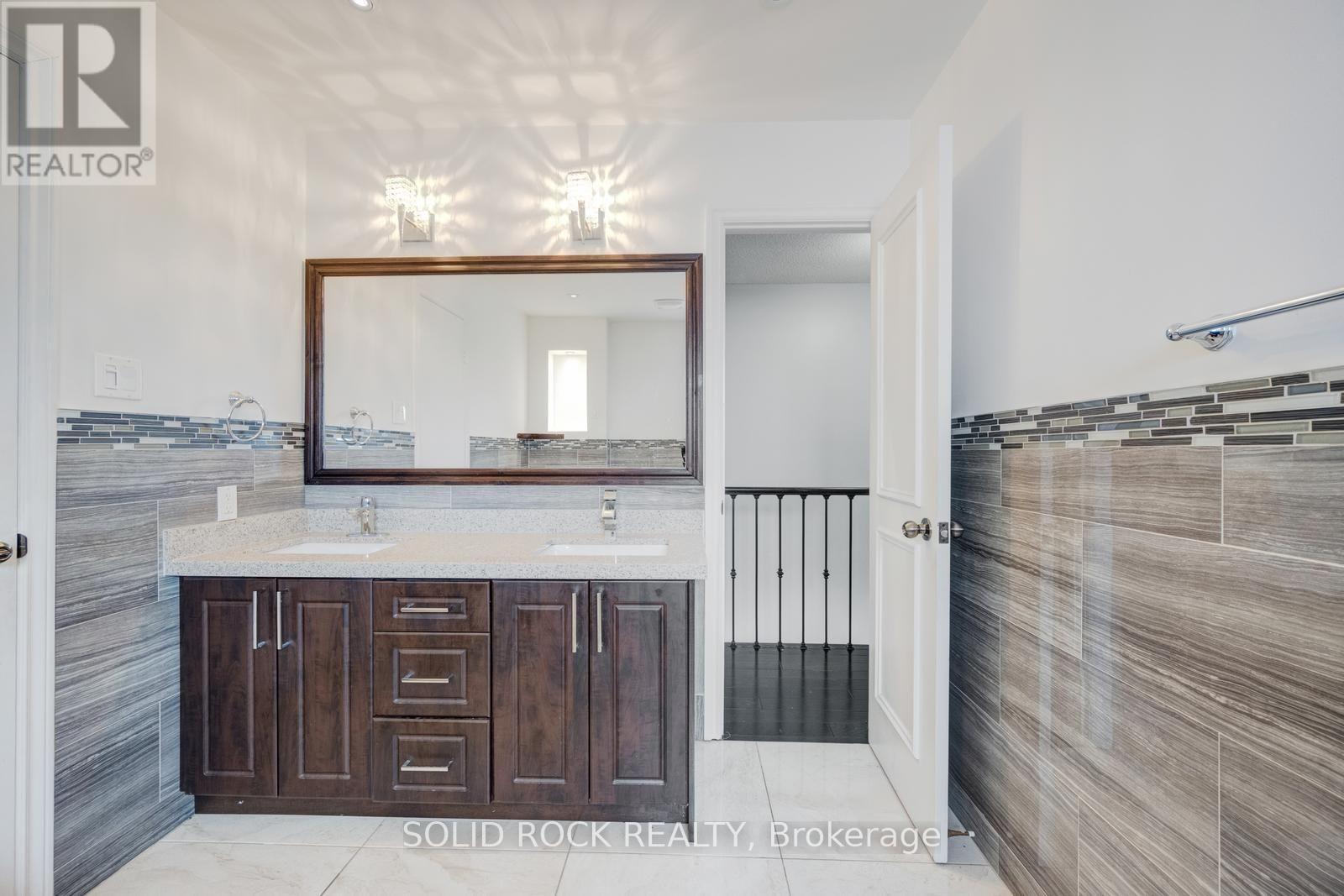 18 MAPLE BUSH AVENUE - 25