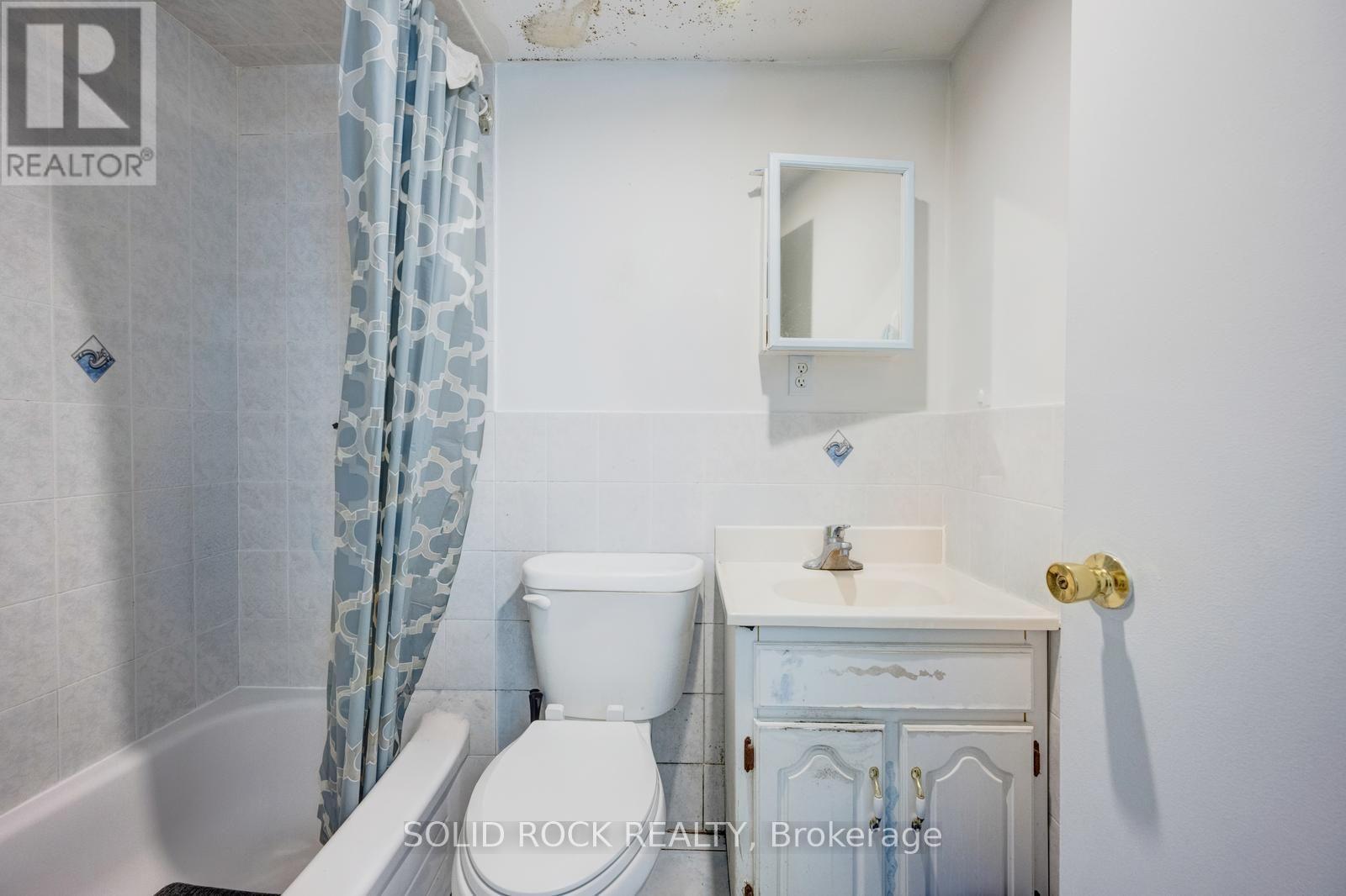 18 MAPLE BUSH AVENUE - Image 42