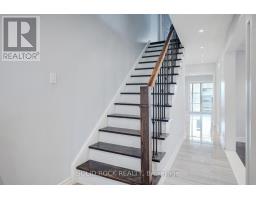 18 Maple Bush Avenue, Toronto, ON M9N1S6 Photo 21