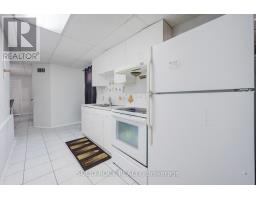 18 Maple Bush Avenue, Toronto, ON M9N1S6 Photo 37