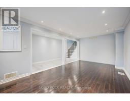 Dining room - 18 Maple Bush Avenue, Toronto, ON M9N1S6 Photo 8