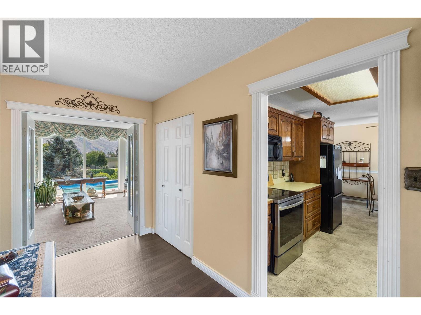 857 ORCREST Drive - 10