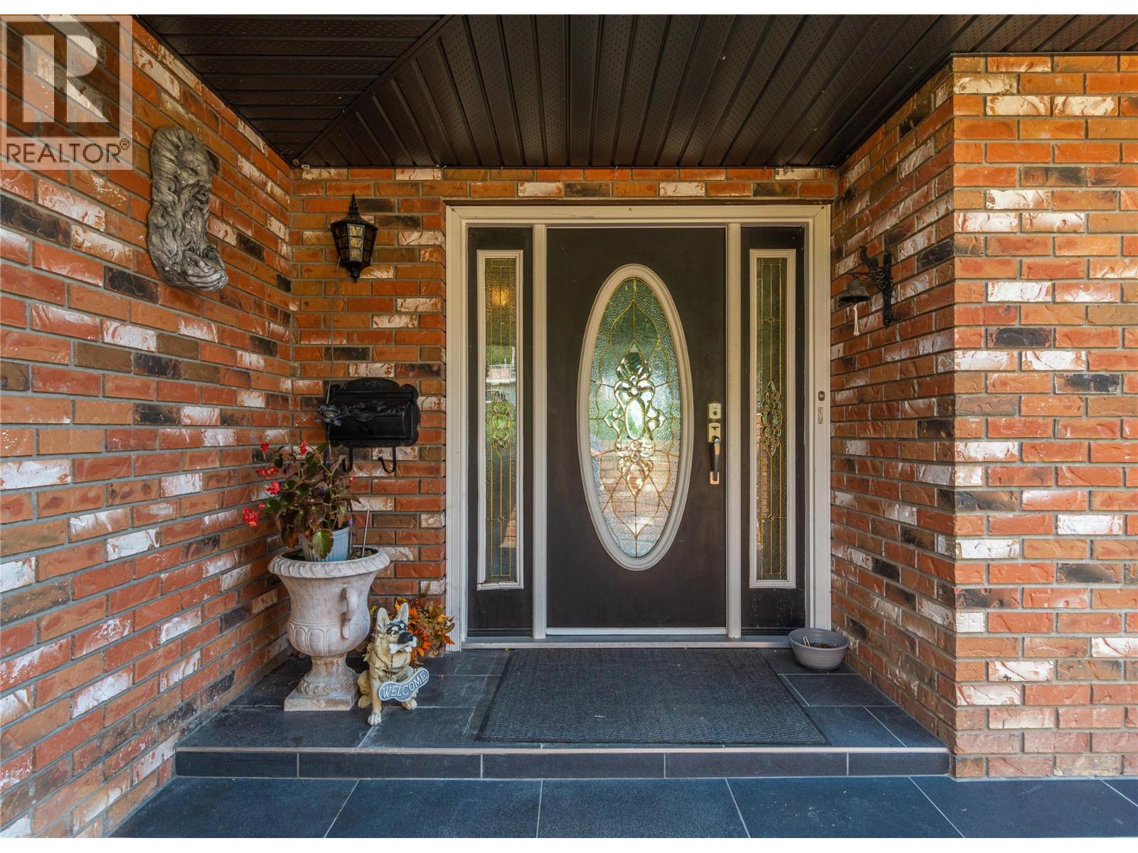 857 ORCREST Drive - 43