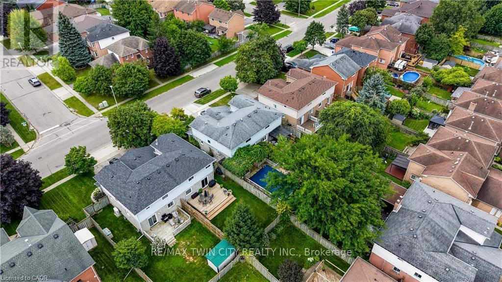 451 BURNETT AVENUE - Image 38