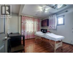 4606 48 Avenue, Red Deer, AB T4N3S9 Photo 12