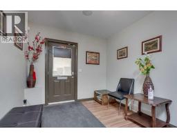 4606 48 Avenue, Red Deer, AB T4N3S9 Photo 6