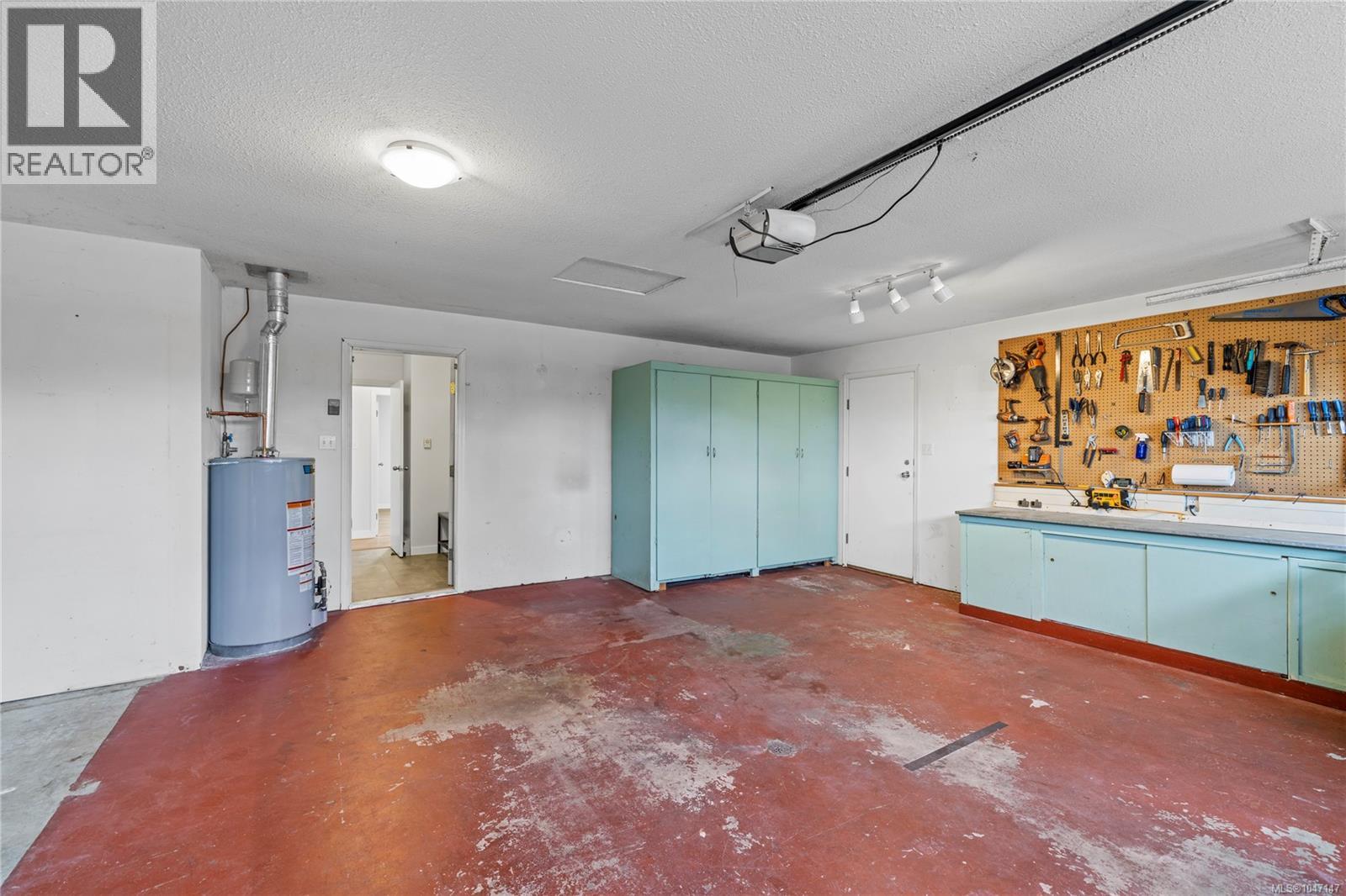 574 Hirst Ave - 34