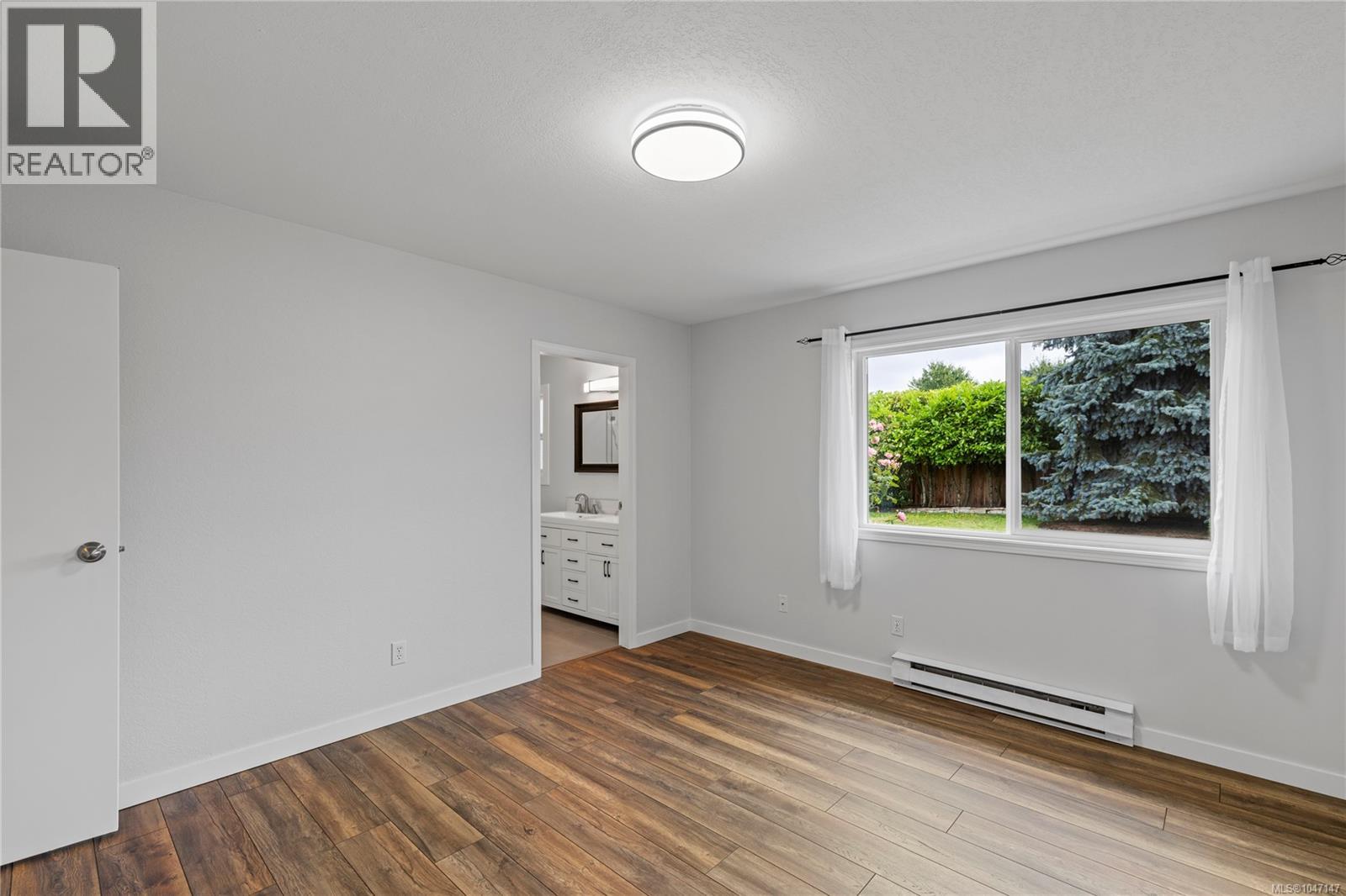 574 Hirst Ave - 6
