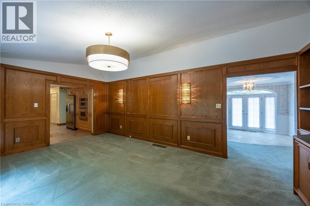 68 ROYAL OAK Drive - Image 13