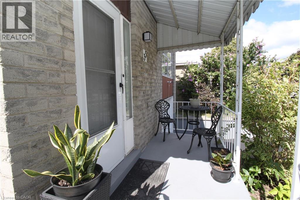 35 GARDEN Crescent - Image 4