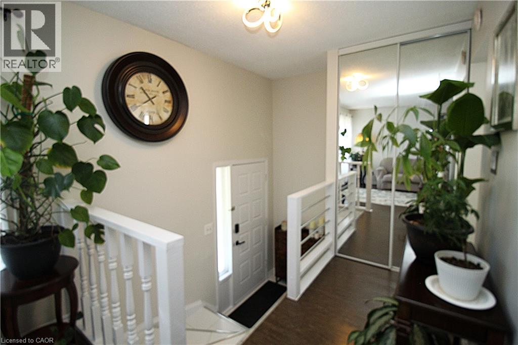 35 GARDEN Crescent - Image 6