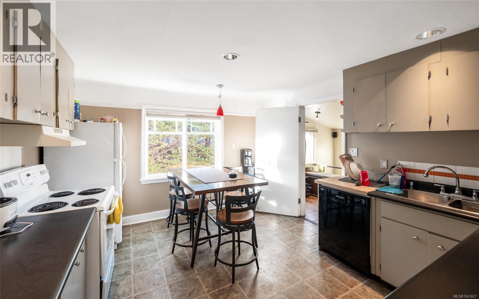 3026 Donald St - Image 4