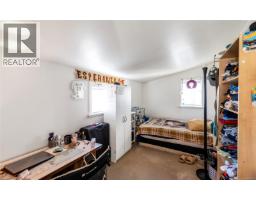 Bathroom - 3026 Donald St, Saanich, BC V9A1Y2 Photo 11