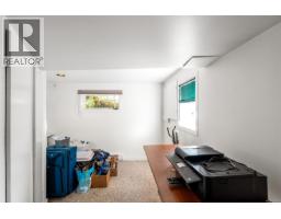 Bedroom - 3026 Donald St, Saanich, BC V9A1Y2 Photo 16