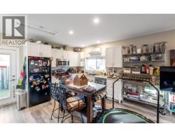 Living room - 3026 Donald St, Saanich, BC V9A1Y2 Photo 21