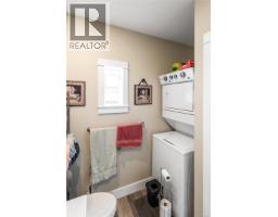 3026 Donald St, Saanich, BC V9A1Y2 Photo 25