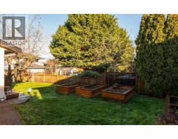 3026 Donald St, Saanich, BC V9A1Y2 Photo 26