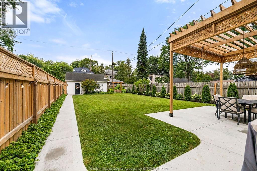 797 MONMOUTH ROAD - 42