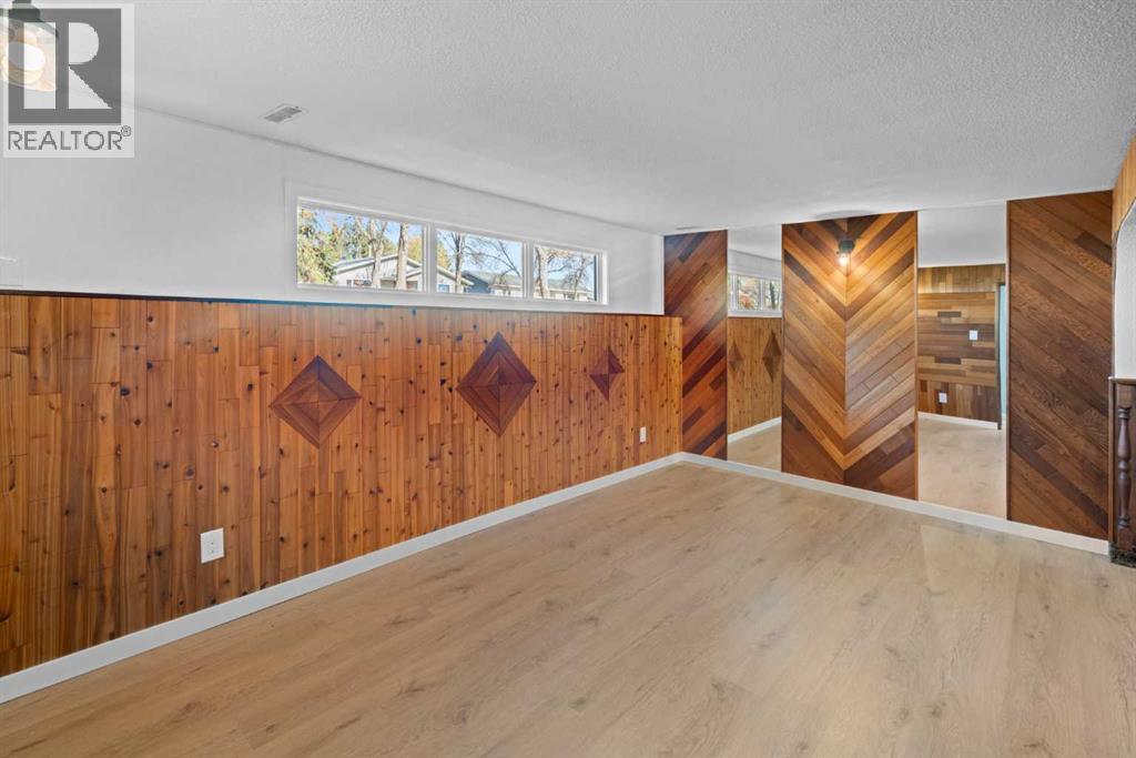 Listing photo – 6209 42 Avenue, Camrose