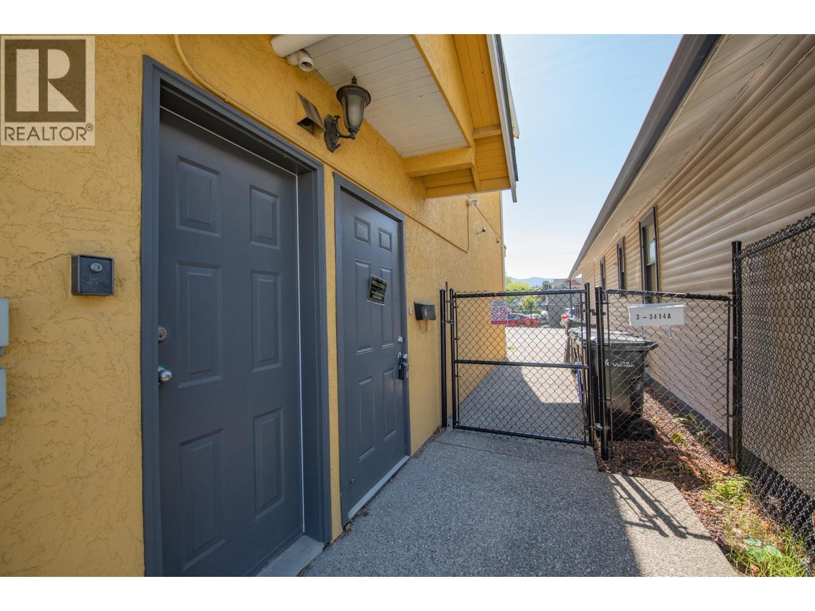 #2 3414A 28th Avenue - 4