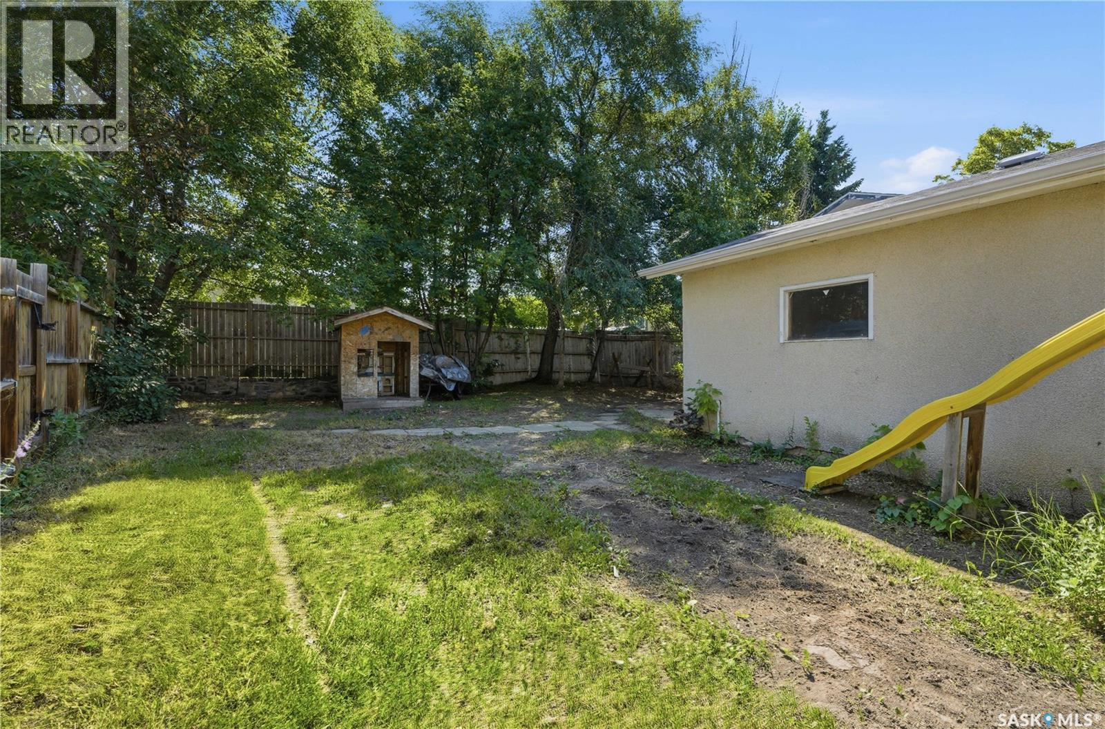 3234 Maxwell STREET - 47