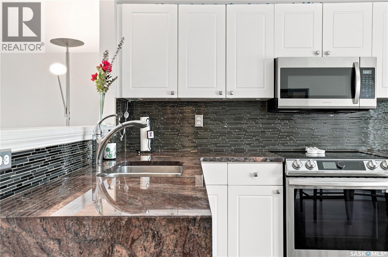 #18 143 Gropper CRESCENT - Image 10