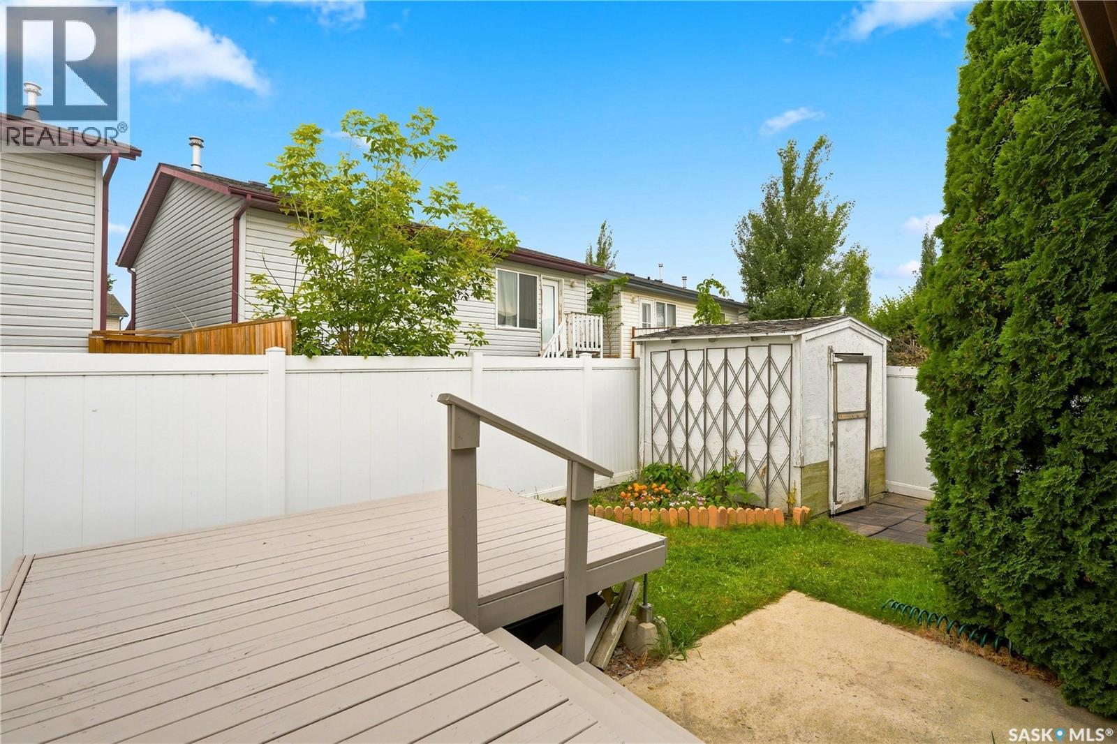 #18 143 Gropper CRESCENT - Image 33