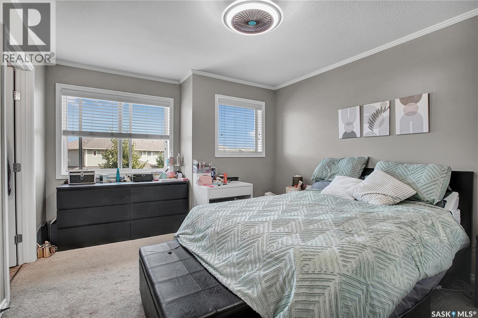 #104 Shepherd CRESCENT - 13
