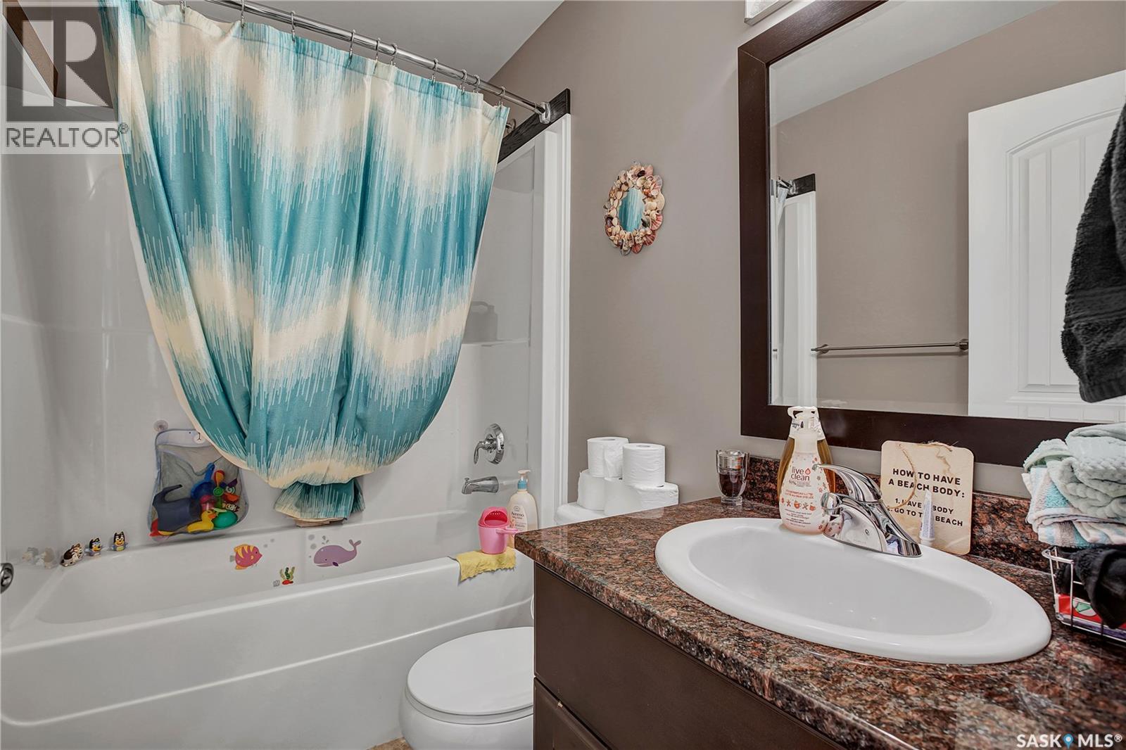#104 Shepherd CRESCENT - 18