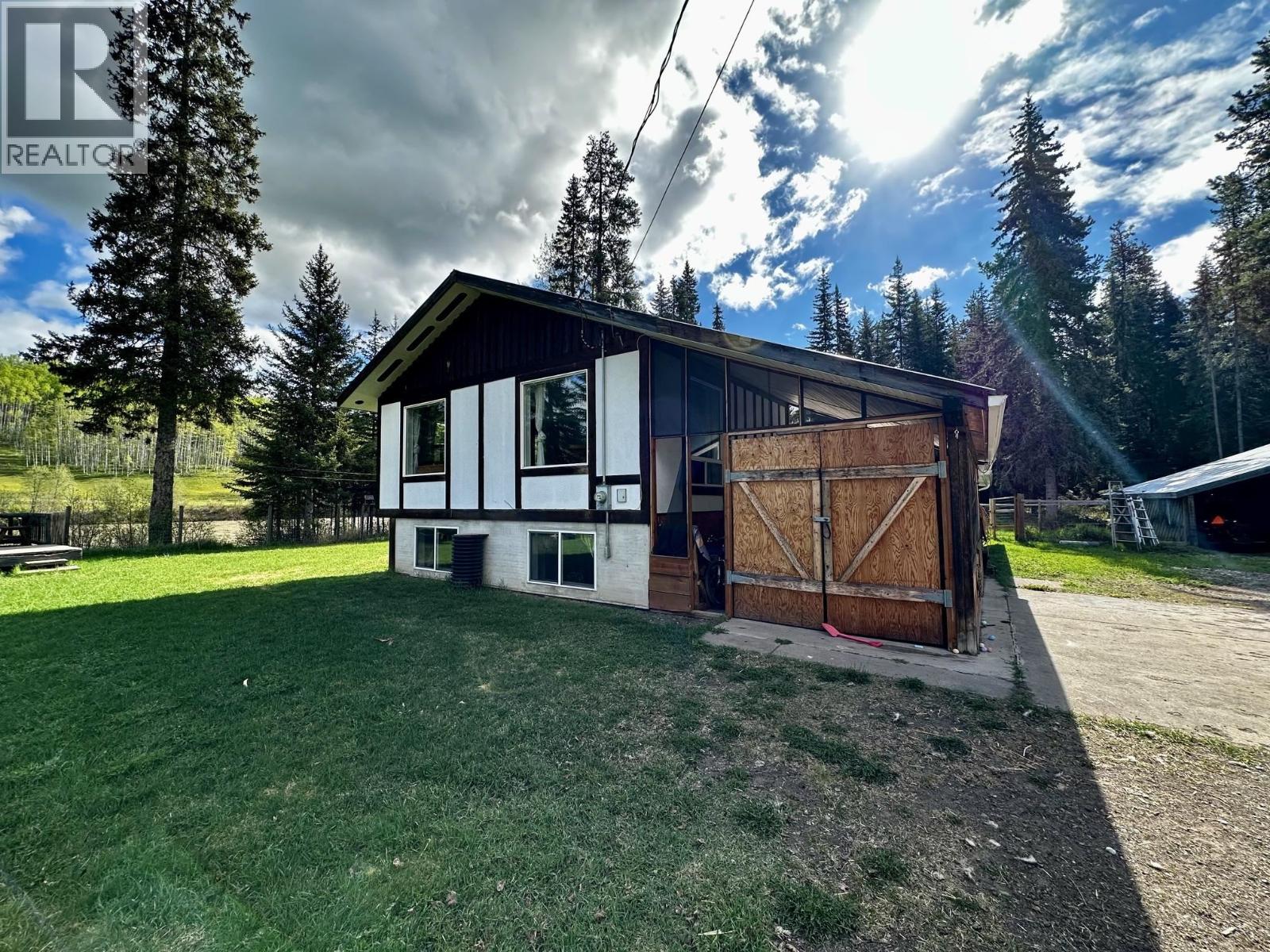 17540 QUICK STATION Road, Telkwa
