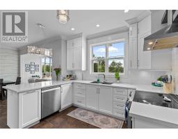 344 Lanark Drive thumbnail 12