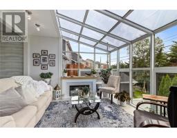 344 Lanark Drive thumbnail 18