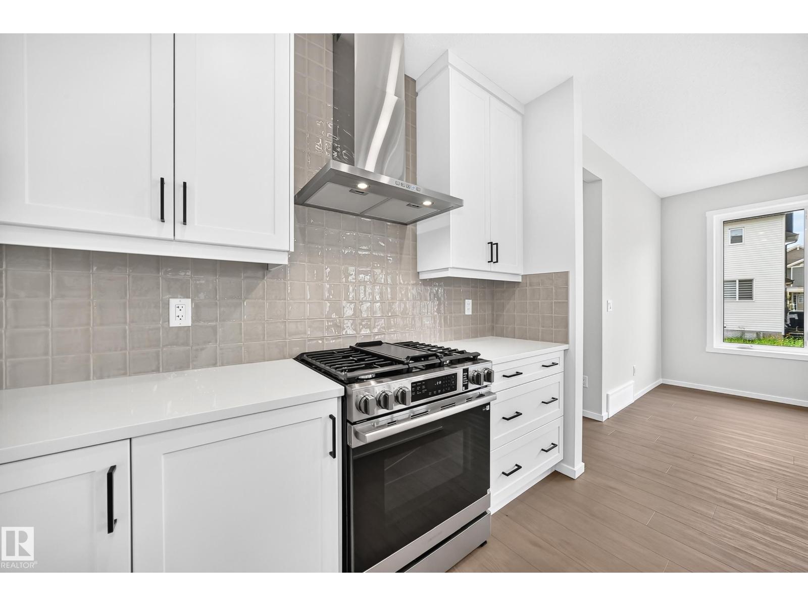 1520 205 ST NW - 12