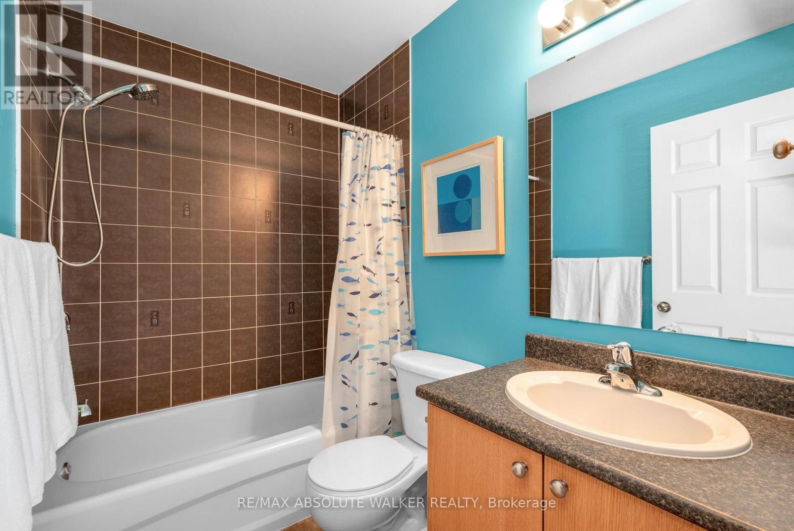 3 Bed, 3 Bath House for Sale in Ottawa – 1046 FIELDFAIR WAY, Ottawa – MLS# X13687518 - Image 27