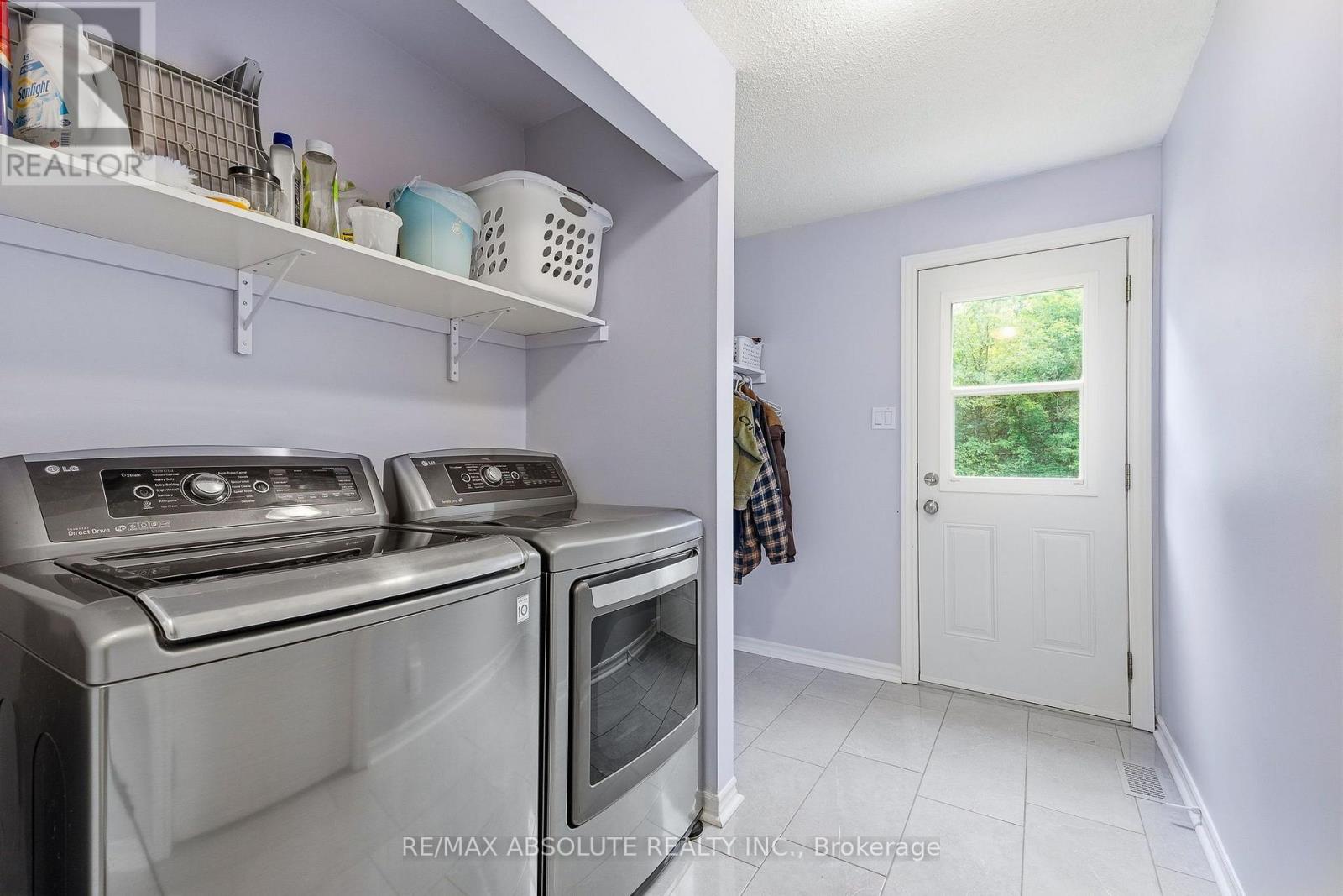 5 Bed, 3 Bath House for Sale in Ottawa – 1000 MILBURN CRESCENT, Ottawa – MLS# X13687602 - Image 9