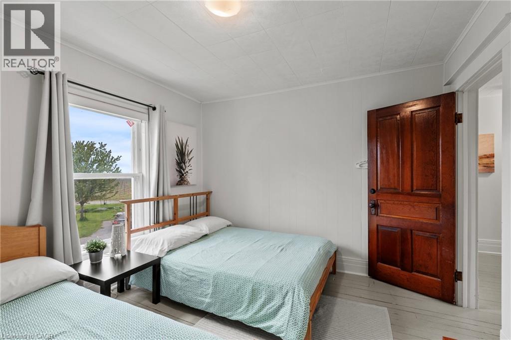 1068 NIAGARA STONE Road - Image 24